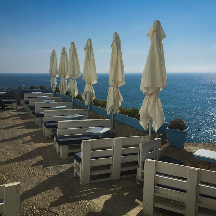 Family terraces and cafés for calm evenings in Portland